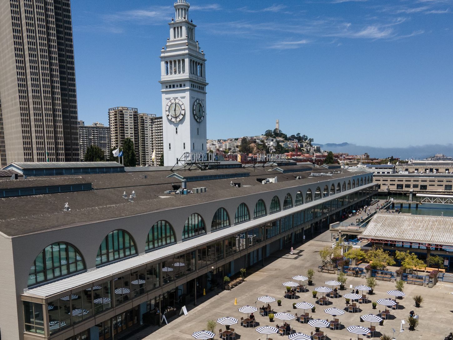 Die Back Plaza des San Francisco Ferry Building