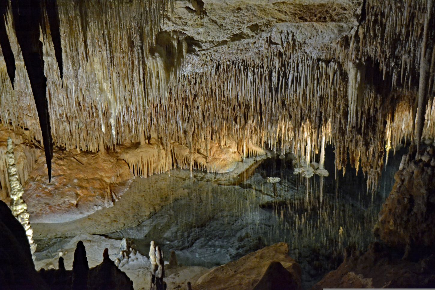 Die berühmten Höhlen von Drach