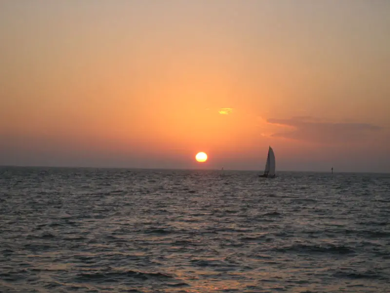 der Sonnenuntergang vom Boot aus