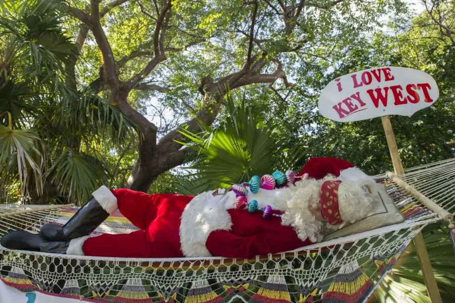 Wohin der Weihnachtsmann vor der Kälte flieht: Key West Holiday Fest 2022