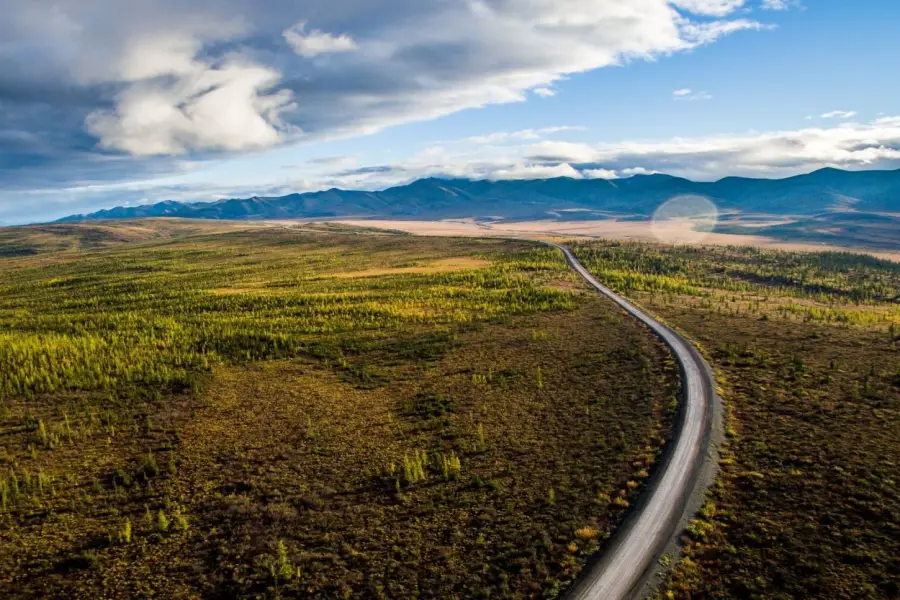 Faszination Kanadas Northwest Territories - Straße mit Ausblick: Der Dempster Highway