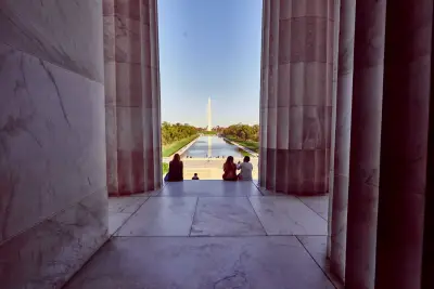 Blick auf das Washington Monument vom Lincoln Memorial aus