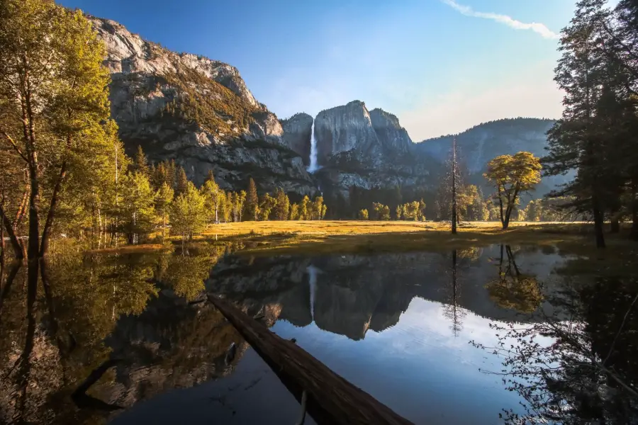 Yosemite Valley mit dem Bridalveil-Watterfall