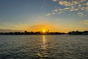 Der Sonnenuntergang beginnt